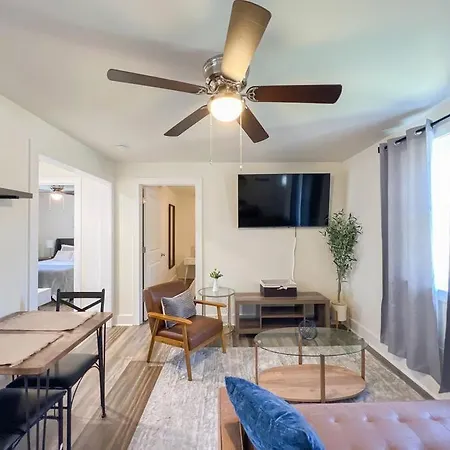 Appartement 2Br Cedar Lane Road Retreat At Swamp Rabbit Trail! à Greenville Extérieur photo