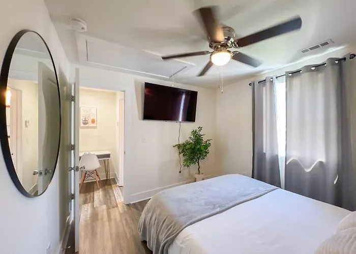 2Br Cedar Lane Road Retreat At Swamp Rabbit Trail!